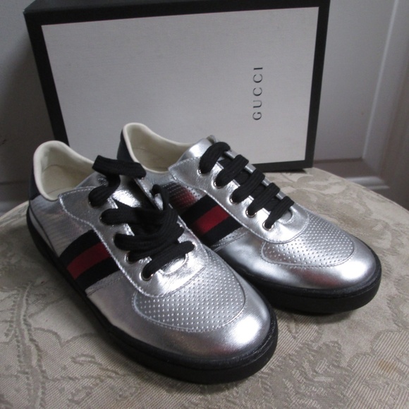 NWB GUCCI Ace sneakers with Blue and Red Web Sz Euro 33/US 2